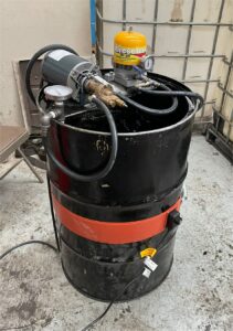 Waste oil centrifuge clenaing system